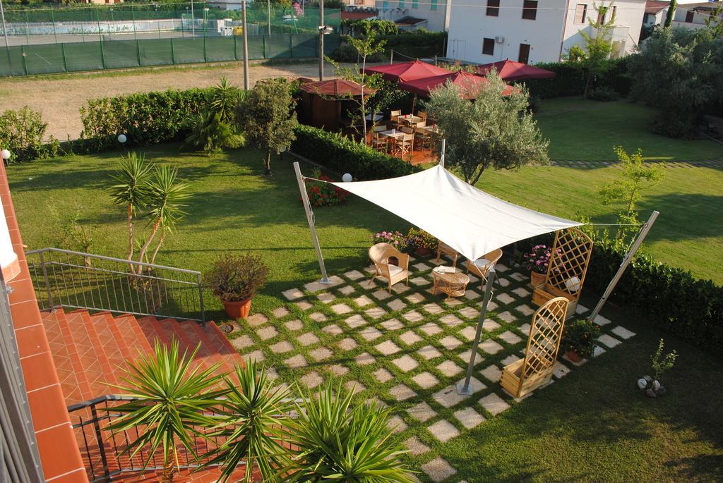 Larus Hotel Sangineto Kültér fotó