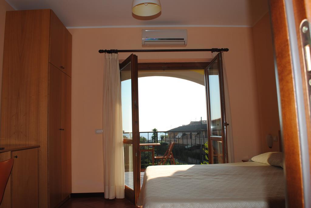 Larus Hotel Sangineto Kültér fotó